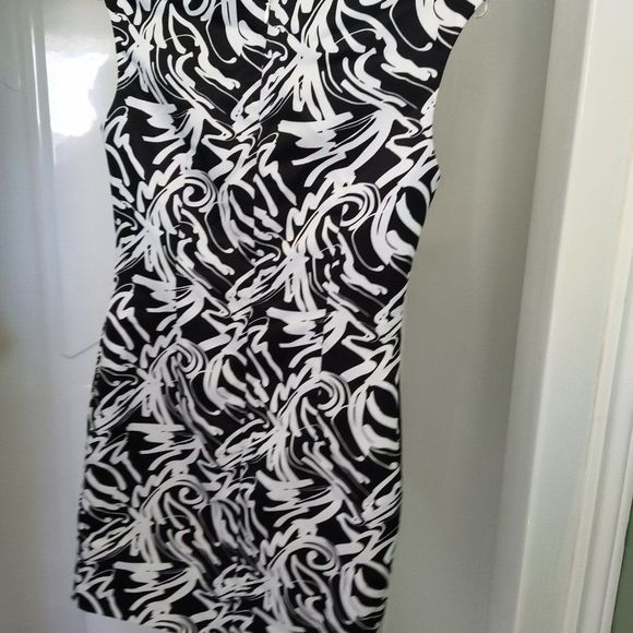 Bianca Nygard top / skirt. Black and White, size 4 petite - Picture 2 of 5